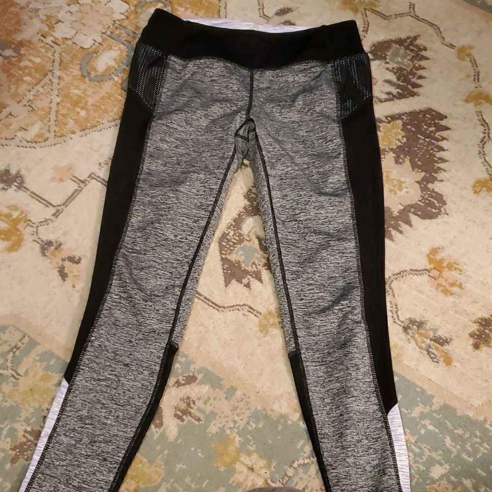 Tangerine Womens Size M Purple, Gray Activewear‎ Athletic Leggings